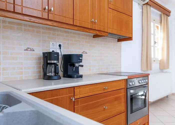 Naxos Almyra 公寓 *