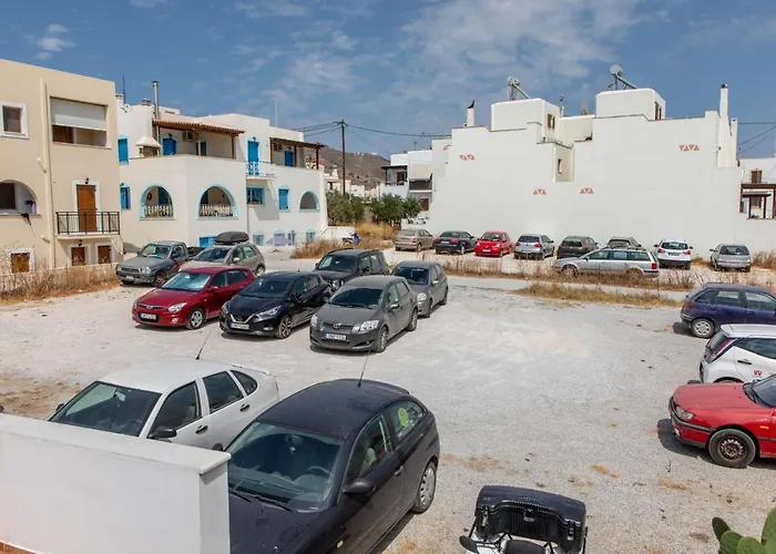 Naxos Almyra 公寓 *